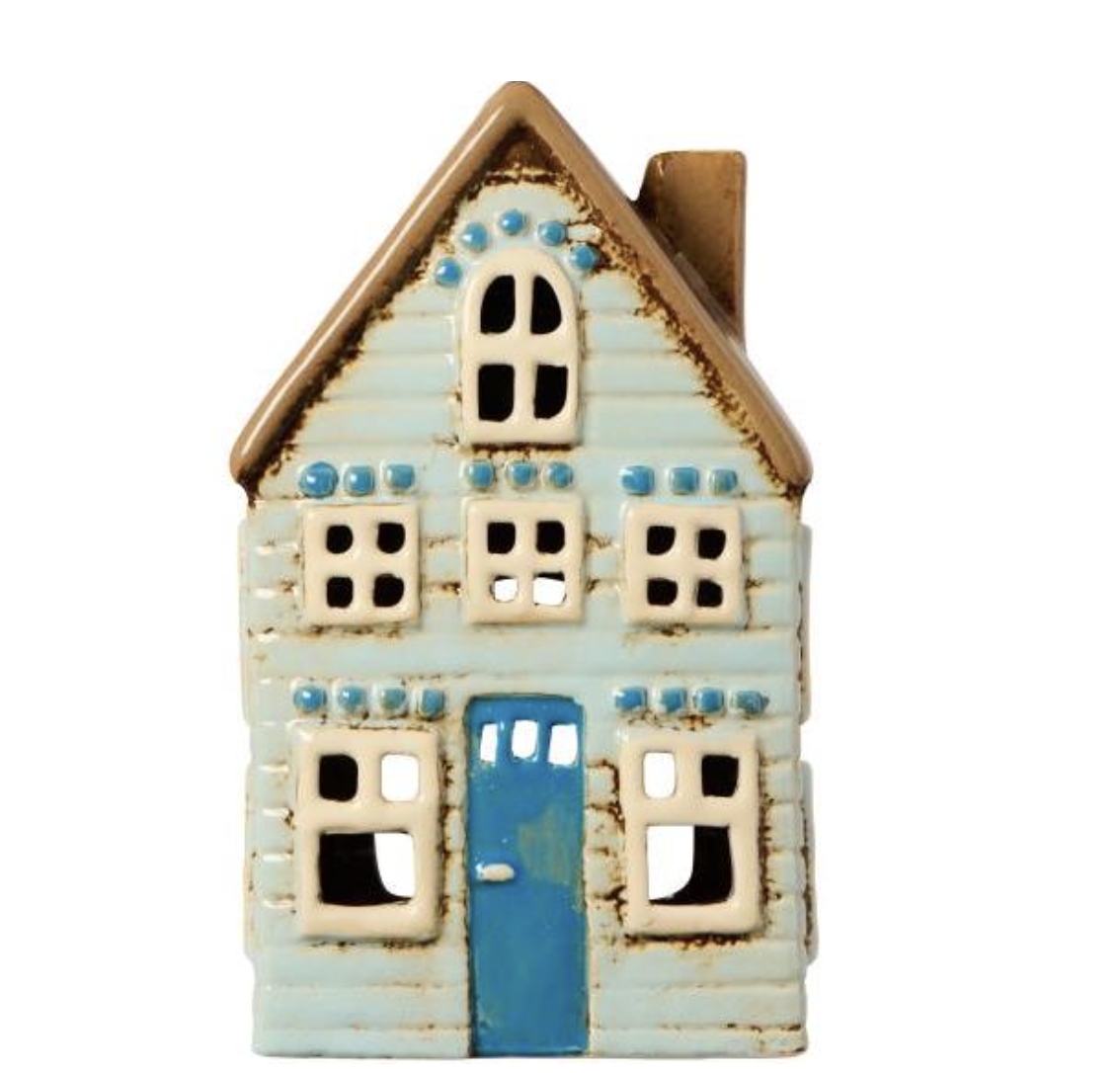 Passez au début de la galerie d'images Maison avec bougies chauffe-plat, porte bleue Visby, toit marron